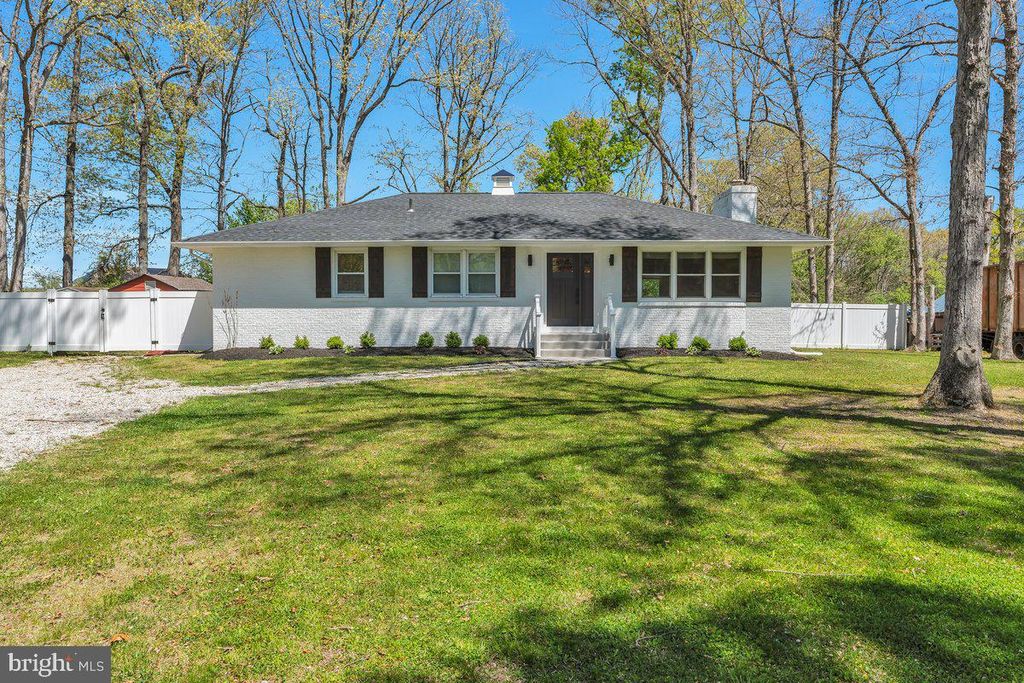 1346 CORKERY LN, Williamstown, NJ 08094