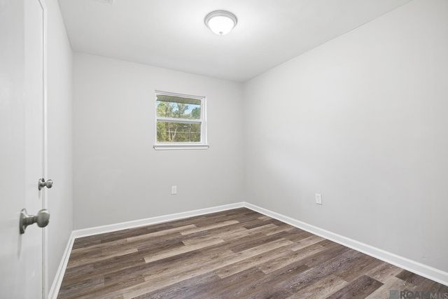 9046 Kingcrest Pkwy, Baton Rouge, LA 70810