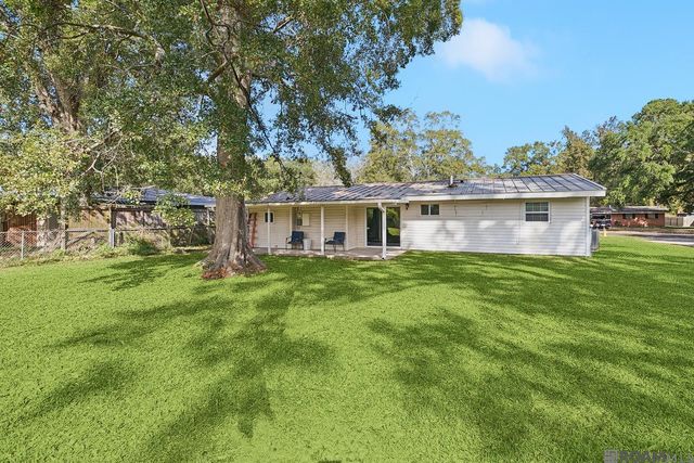 9046 Kingcrest Pkwy, Baton Rouge, LA 70810