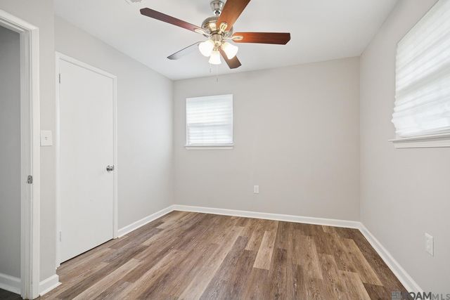 9046 Kingcrest Pkwy, Baton Rouge, LA 70810