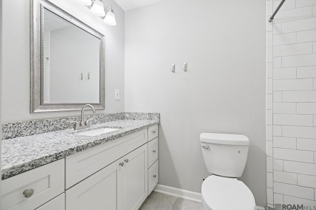 9046 Kingcrest Pkwy, Baton Rouge, LA 70810