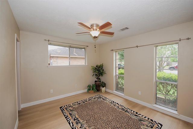 503 Brendon Park Lane, Friendswood, TX 77546