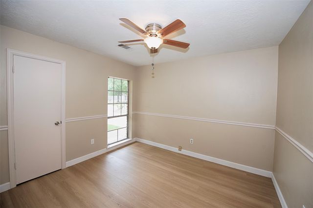 503 Brendon Park Lane, Friendswood, TX 77546