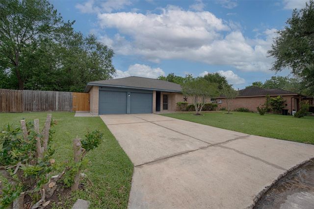 503 Brendon Park Lane, Friendswood, TX 77546