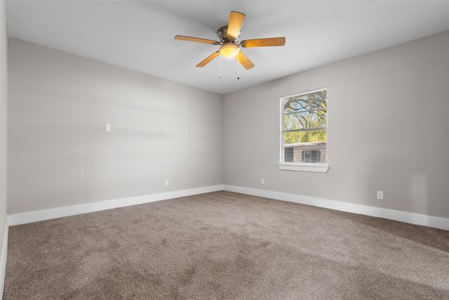 2523 N Prairie Creek Road, Dallas, TX 75227