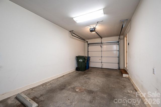 142 39th Avenue Court NW, Hickory, NC 28601