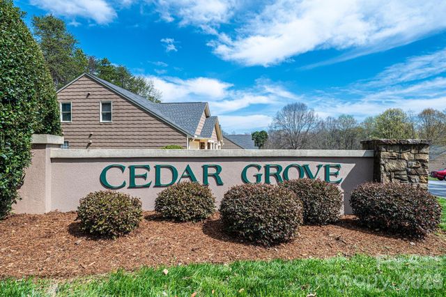 142 39th Avenue Court NW, Hickory, NC 28601