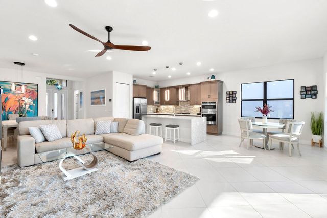 7315 Estero, Lake Worth, FL 33463