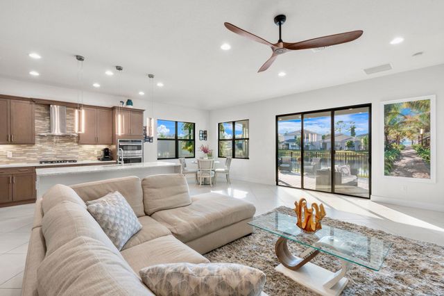 7315 Estero, Lake Worth, FL 33463