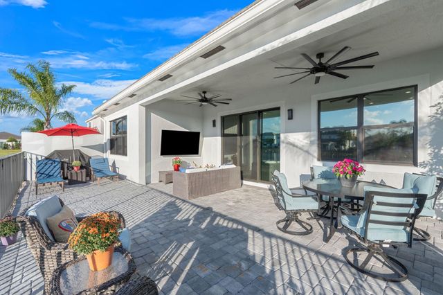 7315 Estero, Lake Worth, FL 33463