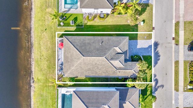 7315 Estero, Lake Worth, FL 33463