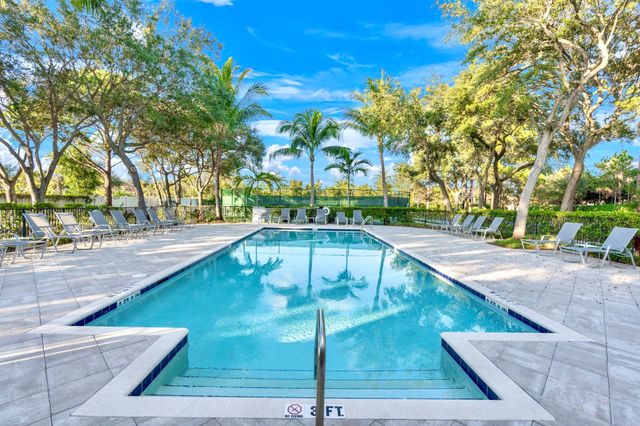 7315 Estero, Lake Worth, FL 33463