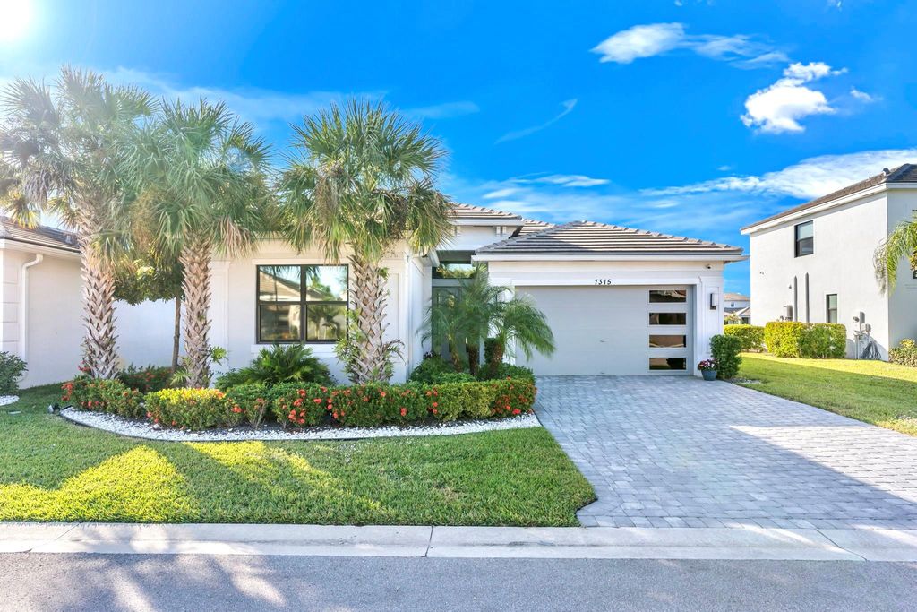 7315 Estero, Lake Worth, FL 33463