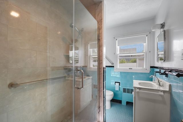 99 Luther Ave, Somerset, MA 02726