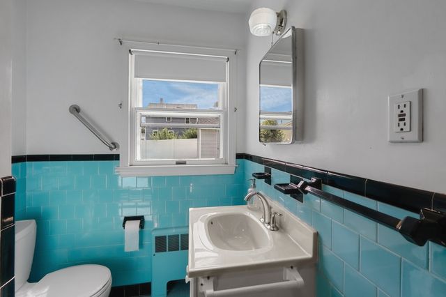 99 Luther Ave, Somerset, MA 02726