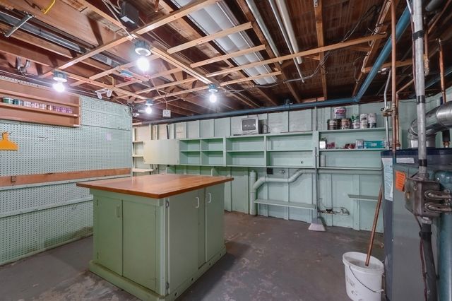 99 Luther Ave, Somerset, MA 02726