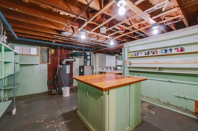 99 Luther Ave, Somerset, MA 02726