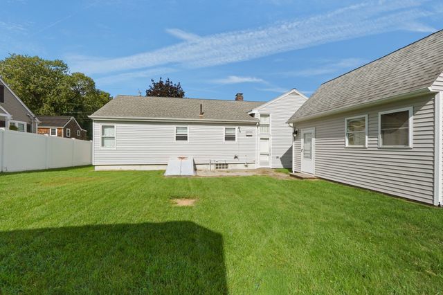 99 Luther Ave, Somerset, MA 02726