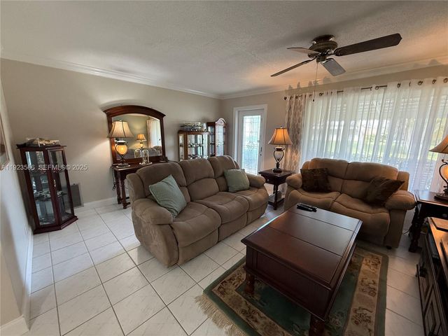 4208 NW 47th Ct, Tamarac, FL 33319