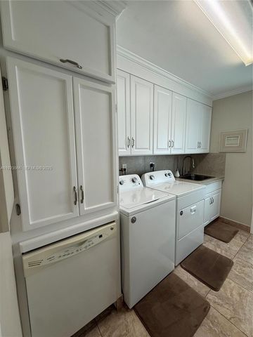 4208 NW 47th Ct, Tamarac, FL 33319