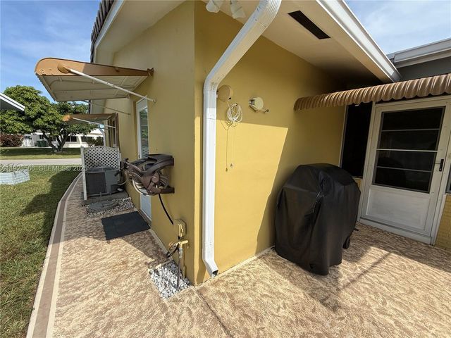 4208 NW 47th Ct, Tamarac, FL 33319