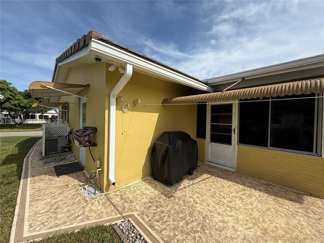 4208 NW 47th Ct, Tamarac, FL 33319