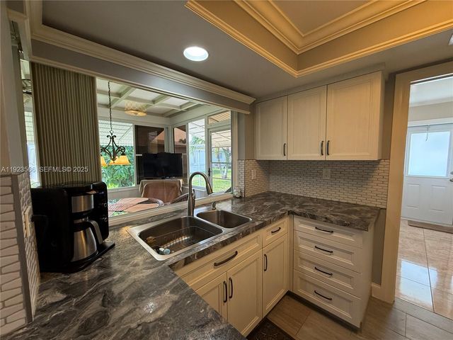 4208 NW 47th Ct, Tamarac, FL 33319