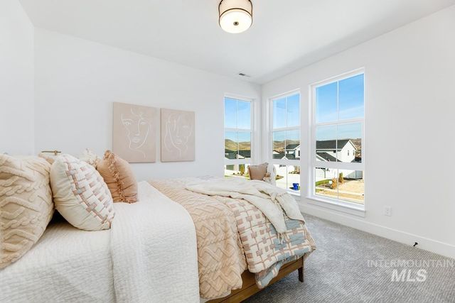 14475 N Woodpecker Ave, Boise, ID 83714