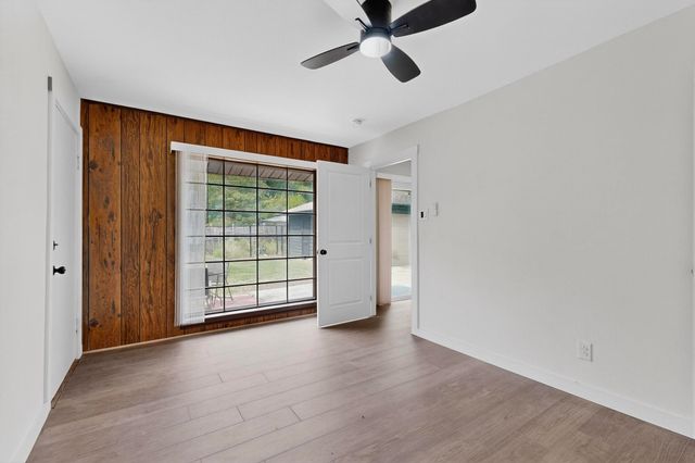 3023 Lasca Street, Dallas, TX 75227