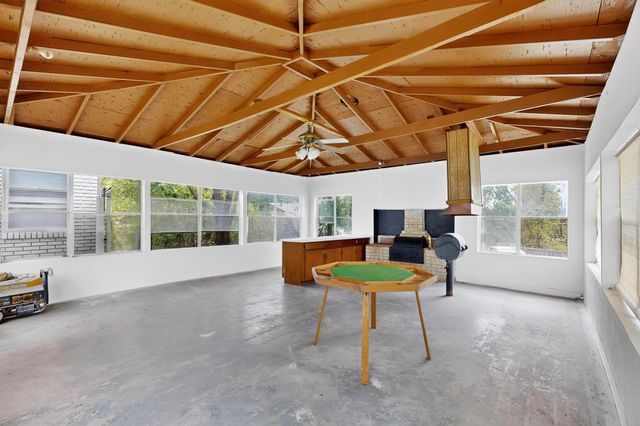 3023 Lasca Street, Dallas, TX 75227