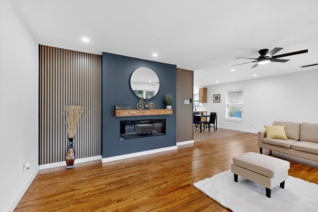 3023 Lasca Street, Dallas, TX 75227