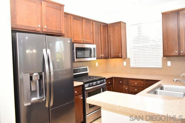 1437 Caminito Sicilia, Chula Vista, CA 91915