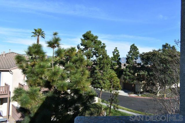 1437 Caminito Sicilia, Chula Vista, CA 91915