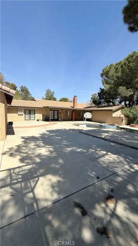2342 W Avenue North, Palmdale, CA 93551