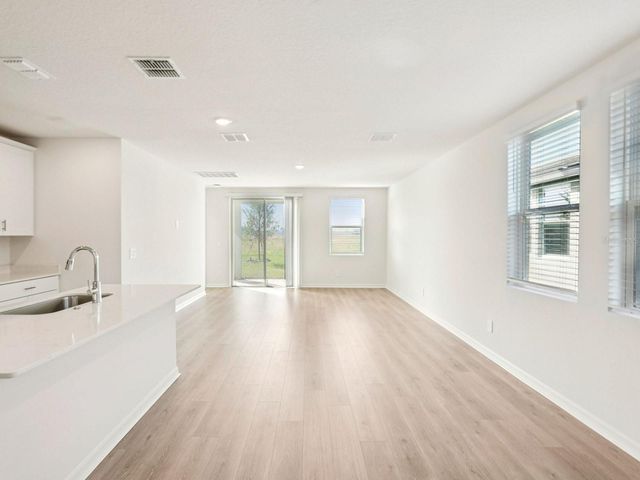 1548 BREKEY WAY, Zephyrhills, FL 33541