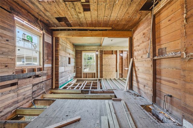 707 N 15th Street, Waco, TX 76707