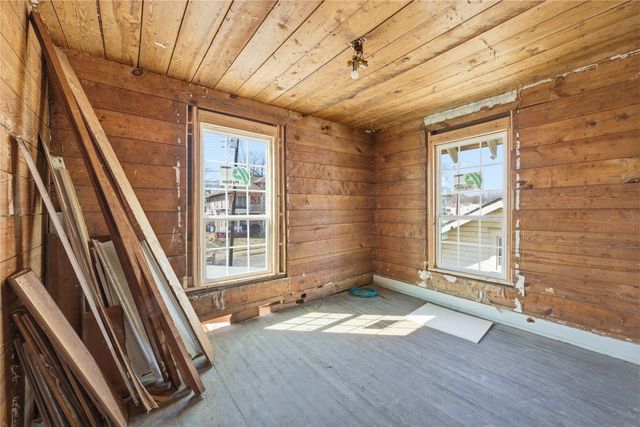 707 N 15th Street, Waco, TX 76707