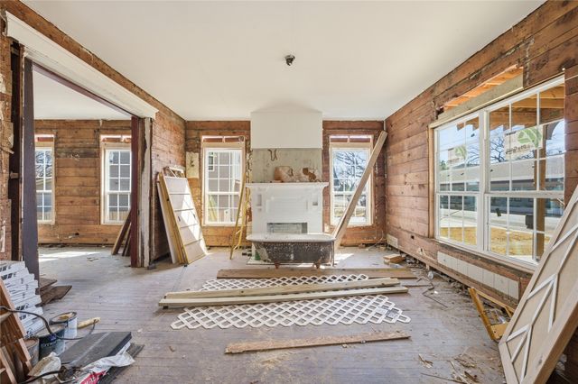 707 N 15th Street, Waco, TX 76707