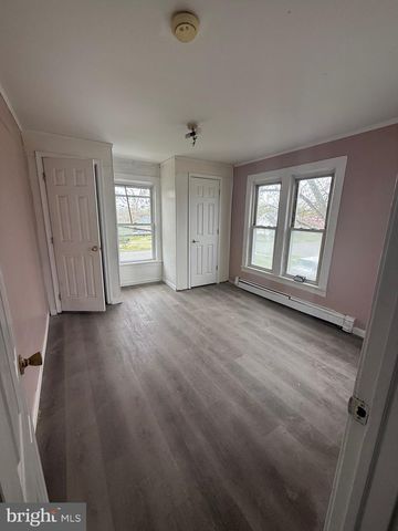 735 S SEVENTH ST, Vineland, NJ 08360