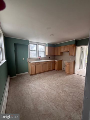 735 S SEVENTH ST, Vineland, NJ 08360