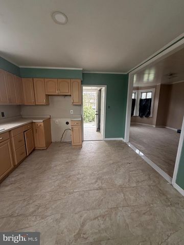 735 S SEVENTH ST, Vineland, NJ 08360