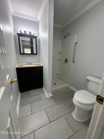 6608 Columbus Circle, Ocean Springs, MS 39564
