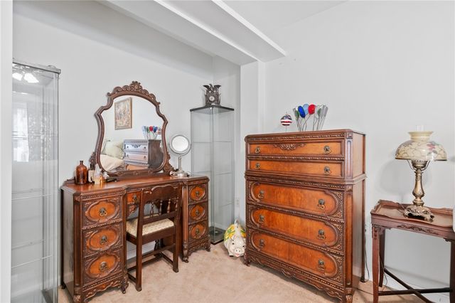 2205 Mcaleer Rd, Franklin Park, PA 15143