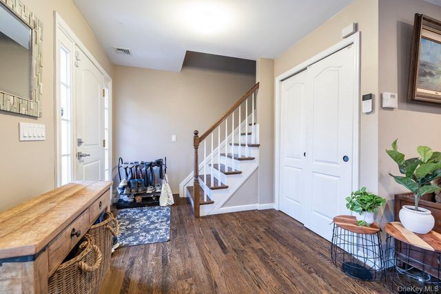 12 Summit Street, East Patchogue, NY 11772