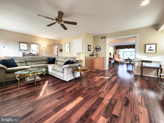 1016 WINDING RIVER LN, Phoenixville, PA 19460