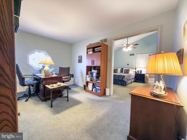 1016 WINDING RIVER LN, Phoenixville, PA 19460