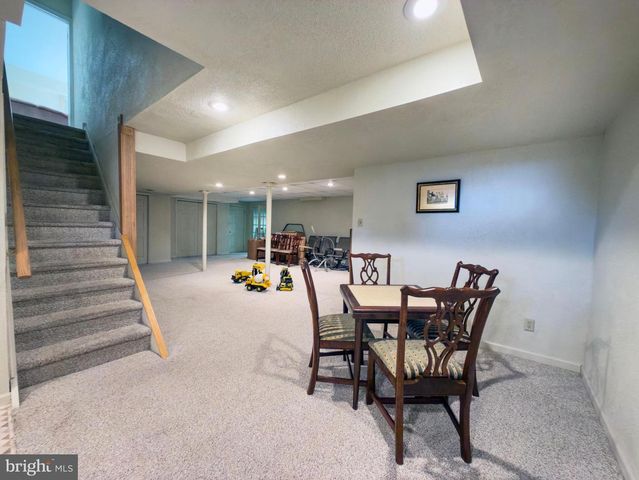 1016 WINDING RIVER LN, Phoenixville, PA 19460