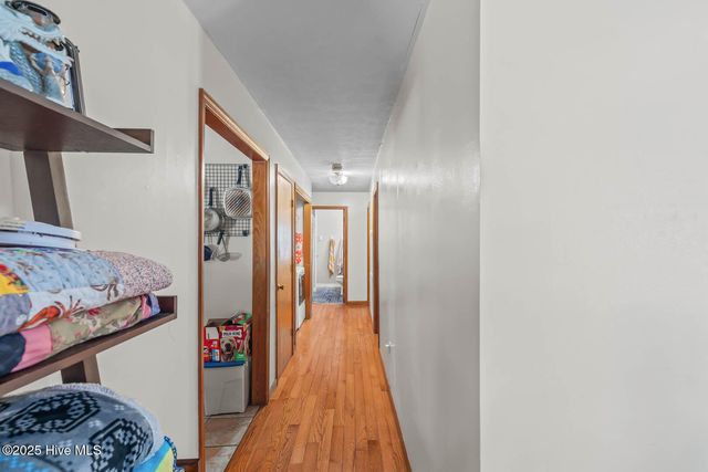 527 Highway 172, Hubert, NC 28539