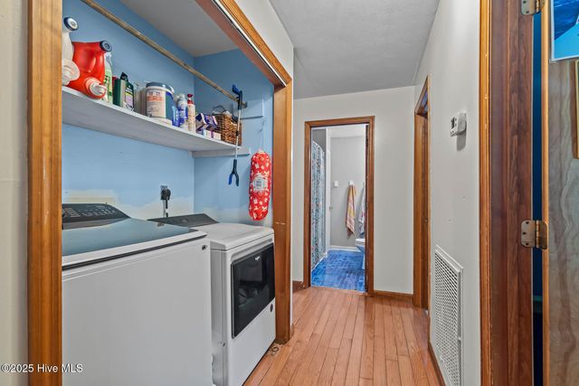 527 Highway 172, Hubert, NC 28539