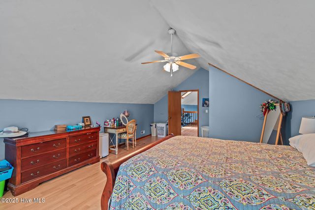 527 Highway 172, Hubert, NC 28539